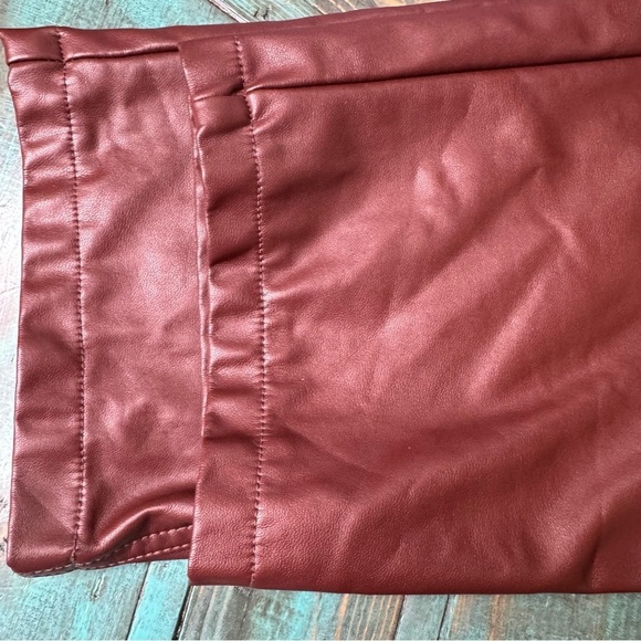 Abercrombie & Fitch Crossover Waist Vegan Leather Dad Pants- Size 32 = Size 14 - Picture 7 of 14